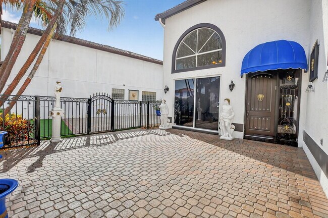 Foto del edificio - 11050 Harbour Springs Cir