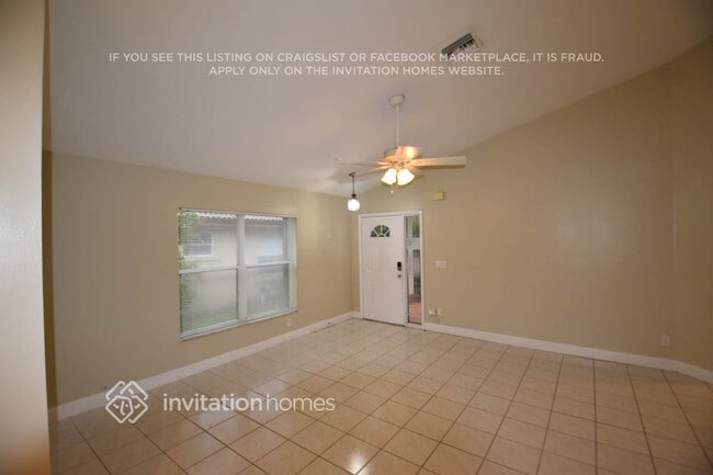 Building Photo - 12615 SW 7th Pl