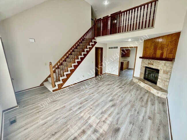 Foto del edificio - 6622 W 149th Terrace