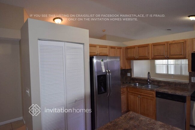 Foto del edificio - 10890 NW 46th Dr