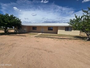 Building Photo - 11002 AZ-92
