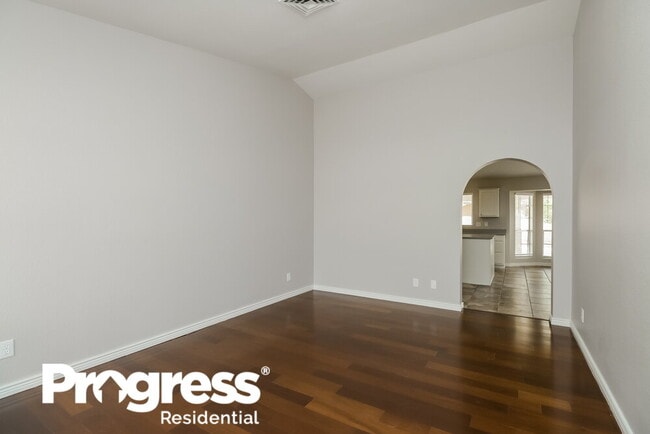 Building Photo - 1223 N Matlock