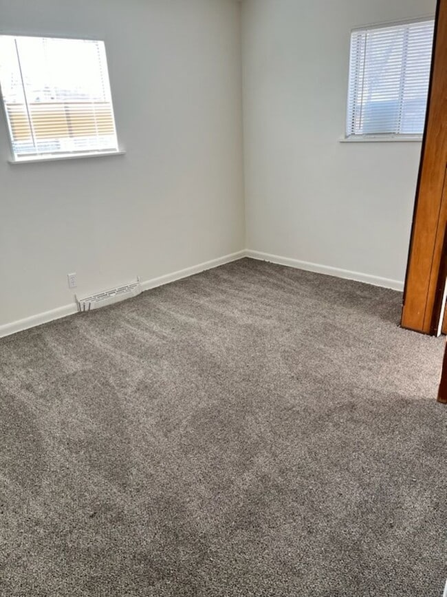 Photo - NICE DENVER DUPLEX!! CONVIENIENT LOCATION!! House