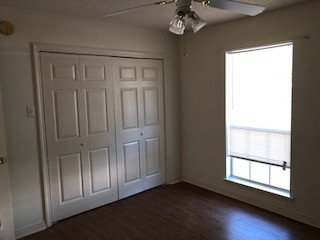 Building Photo - 300 Fischers Ln
