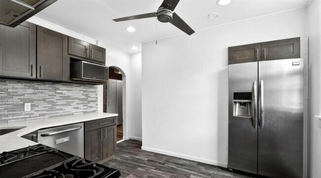 Foto del edificio - 102 W 43rd St
