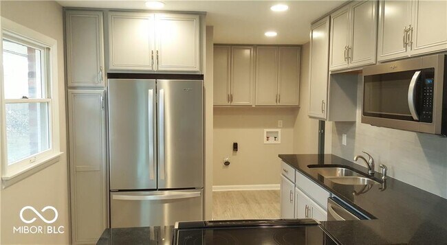 Foto del edificio - 133 1st Ave SE