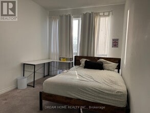 Building Photo - 3 Falaise Rd