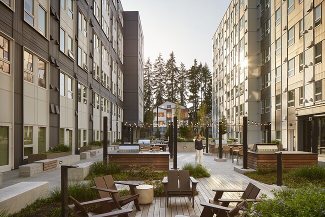 Building Photo - Verdant