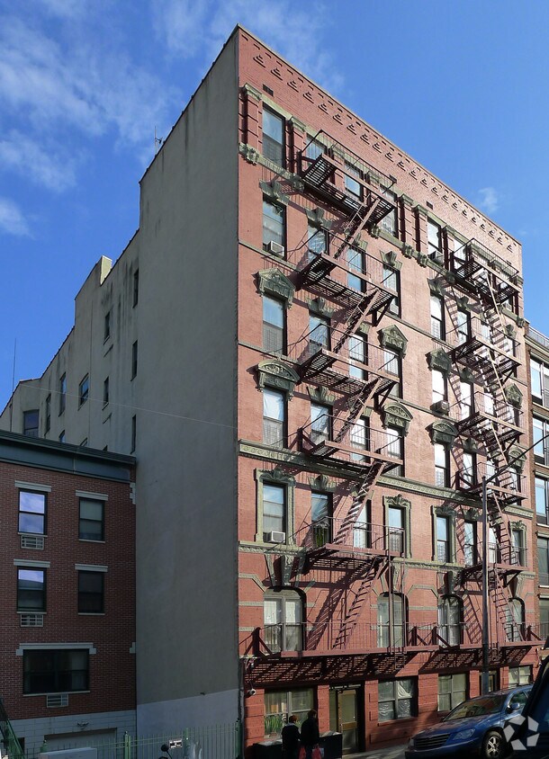 Primary Photo - 223 E 111th St