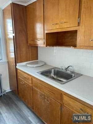 Foto del edificio - 395 Ridge Rd