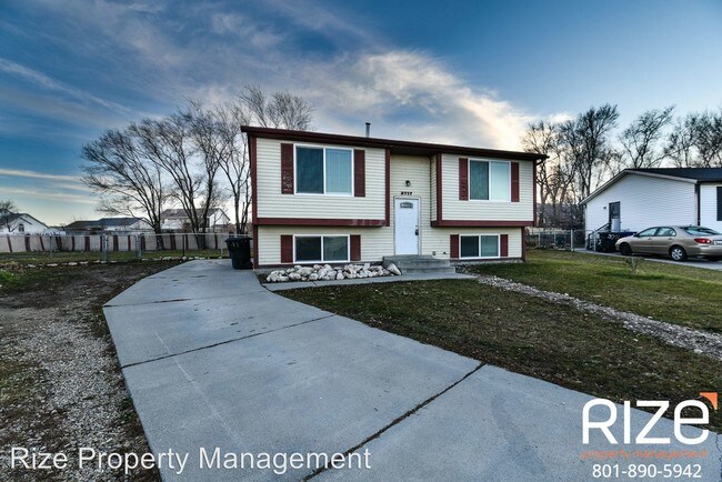 Foto del edificio - 4 br, 2 bath House - 3717 S Buckaroo Cir