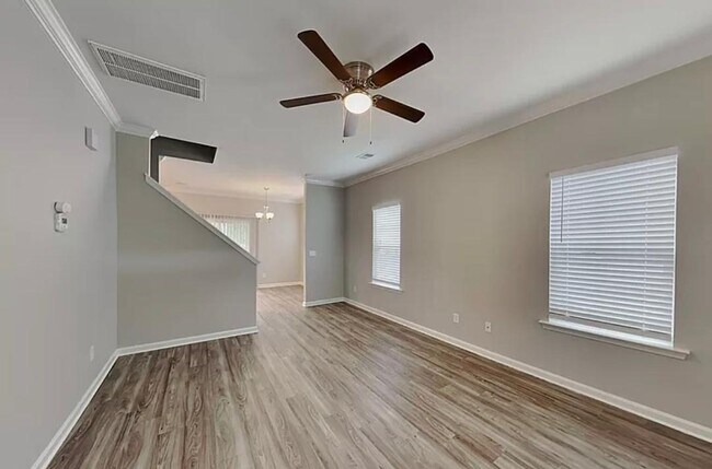 Building Photo - 218 Chestnut Oak Ln
