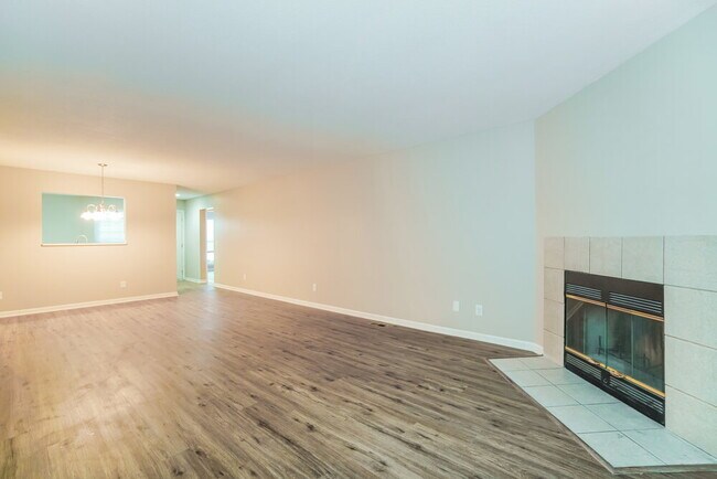 Building Photo - 3003 Chante Ct
