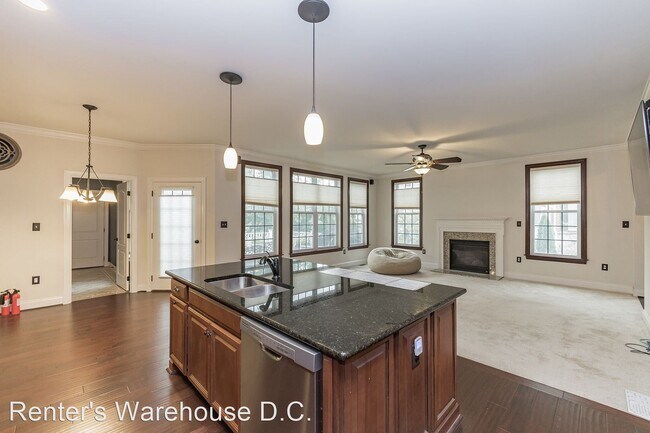 Foto del edificio - 4 br, 3.5 bath House - 22542 Willington Sq