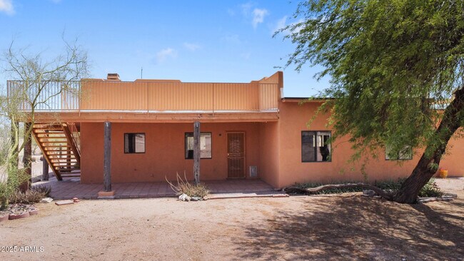 Building Photo - 670 E Moon Vista St