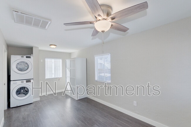 Building Photo - 4249 N 17th St