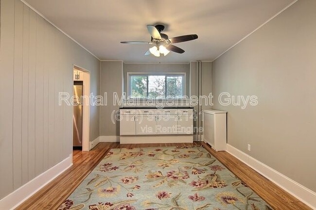 Building Photo - 2041 Laurel Ave