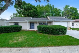 Building Photo - 7746 Deer Foot Dr