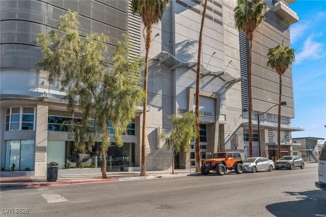 Building Photo - 200 Hoover Ave