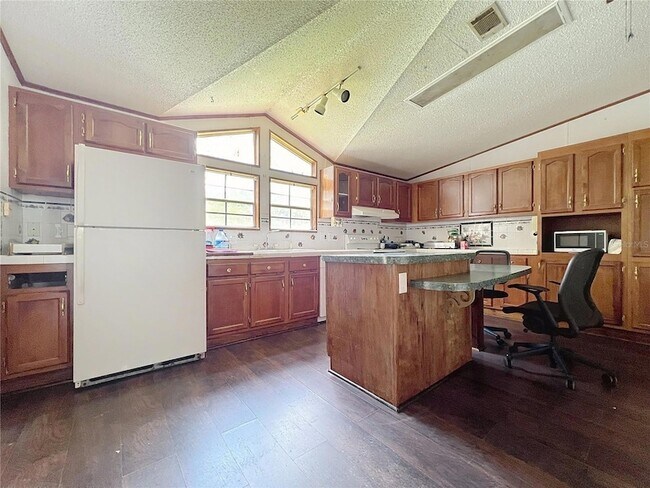 Building Photo - 201 Blackcloud Ln