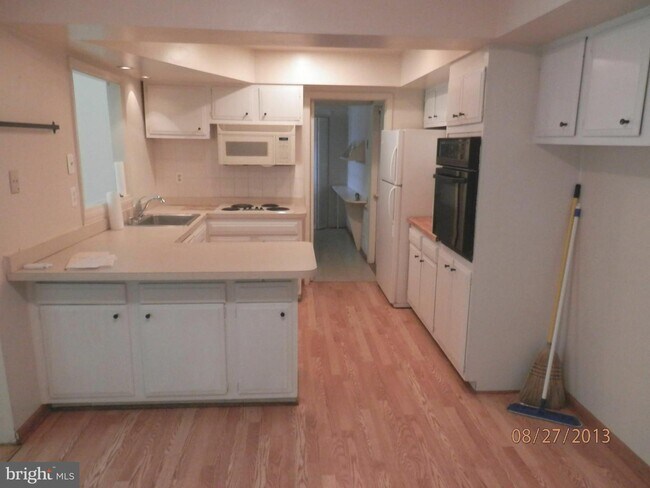 Building Photo - 3904 Wakefield Ln