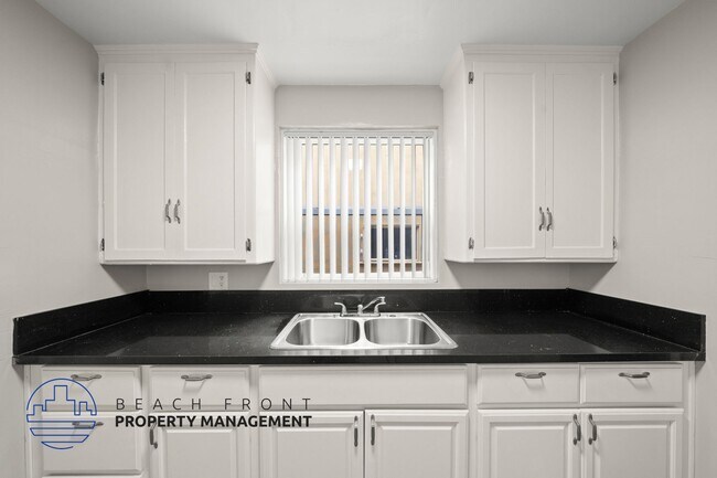 Foto del edificio - 2070-2080 Magnolia Ave.