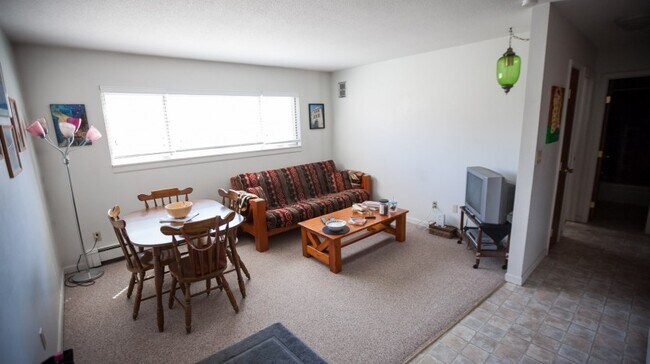Foto del edificio - 906 20th Avenue Pl