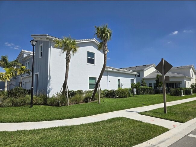 Foto del edificio - 5120 Willow Crk Dr