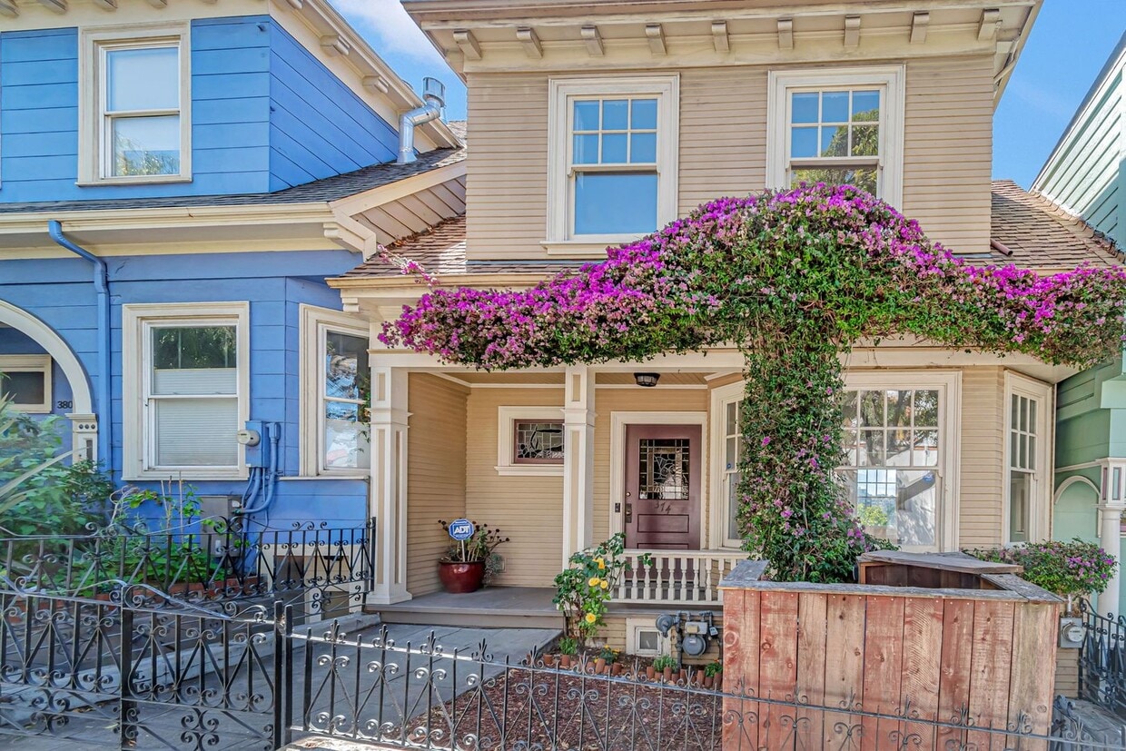 Foto principal - Charming Four Bedroom Home in Potrero Hill...