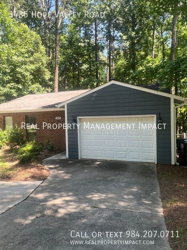 Building Photo - Modern 3 Bedroom 2 Bath Ranch located in w...