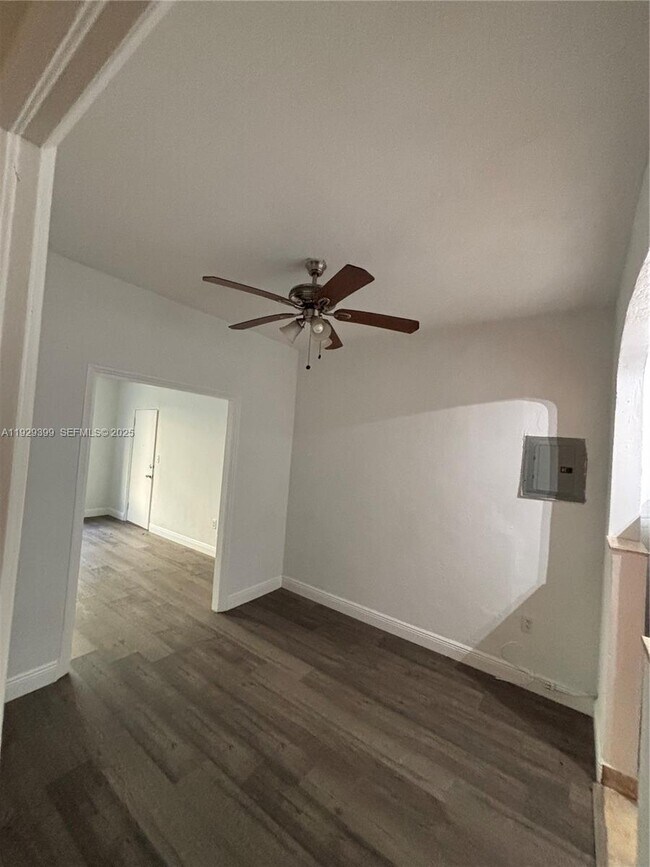 Foto del edificio - 1522 Meridian Ave