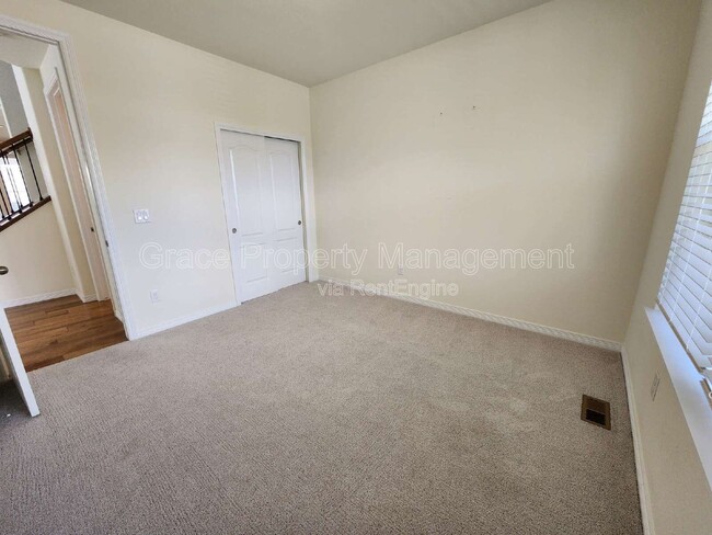Building Photo - 808 Byrd Dr