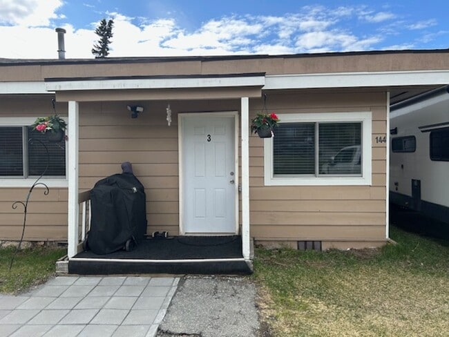 Building Photo - 144 Grand Larry St