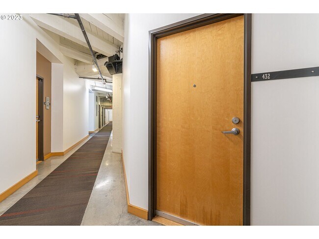 Foto del edificio - Immaculate 1 bedroom, 1 bath Industrial Lo...