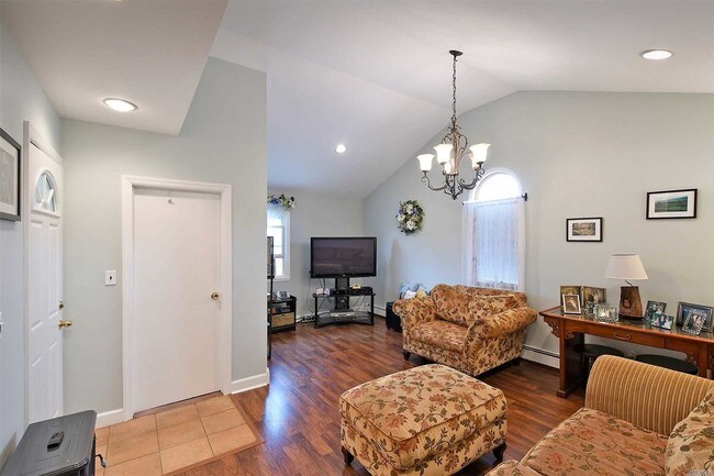 Foto del edificio - 4155 Harriet Rd
