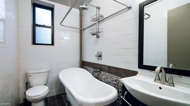 Building Photo - 2 br, 1 bath  - 921 Saint Marks Ave