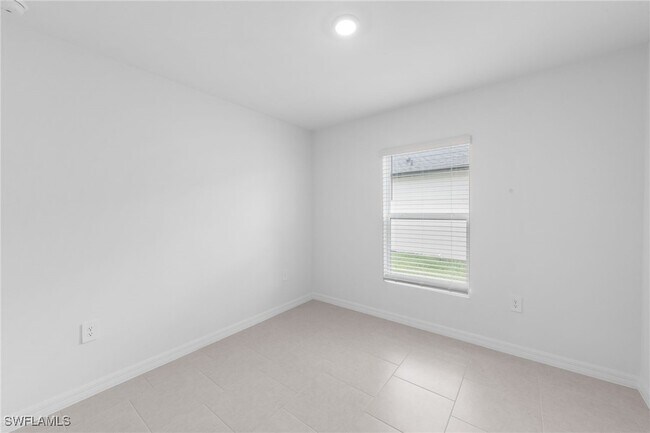 Building Photo - 17627 Paradiso Wy