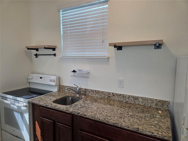 Foto del edificio - 8359 Lookout Pointe Dr