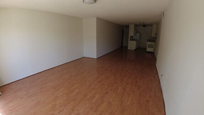 Building Photo - 12157 Moorpark St