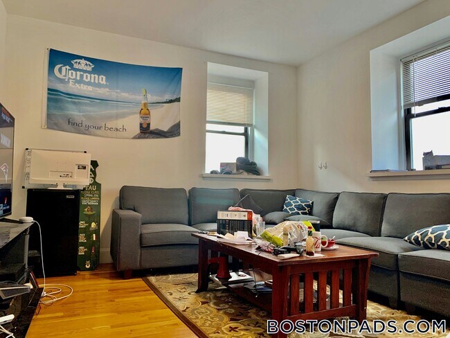 Foto del edificio - 776 Columbus Ave