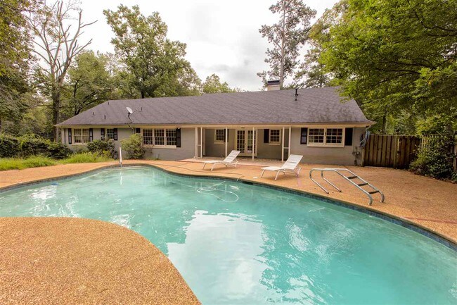 Foto del edificio - 3560 Brookwood Rd