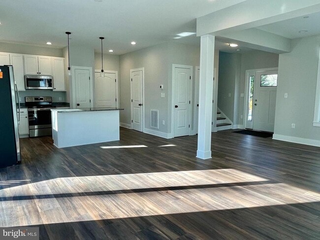 Foto del edificio - 112 Kehm Rd