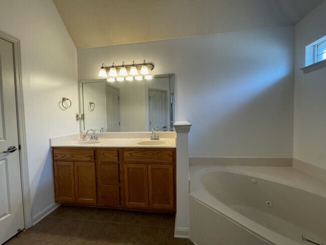 Foto del edificio - Ravenwood Subdivision, Horn Lake schools!