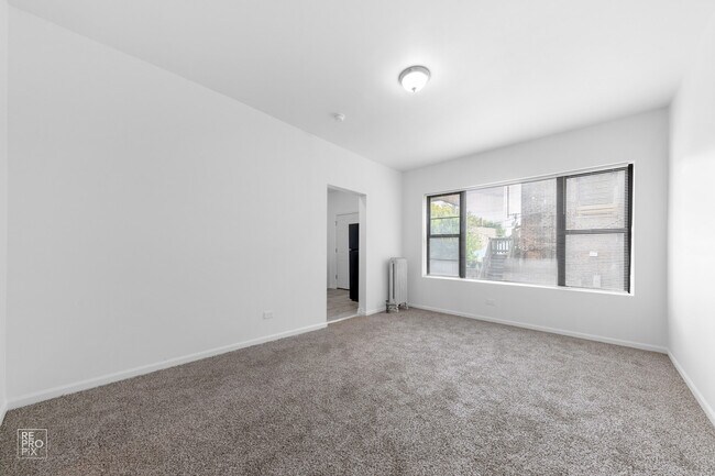 Foto del edificio - 7451 S Eberhart Ave