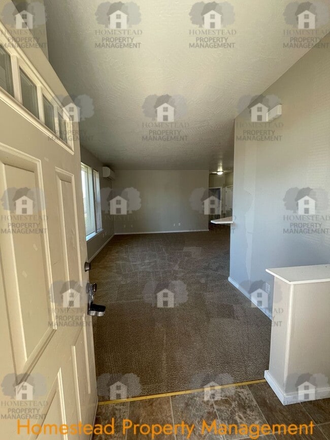 Building Photo - 168