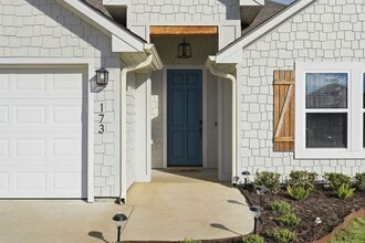 Building Photo - 173 Brazos Bnd