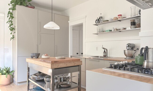 Foto del edificio - 1387 Allison Ave