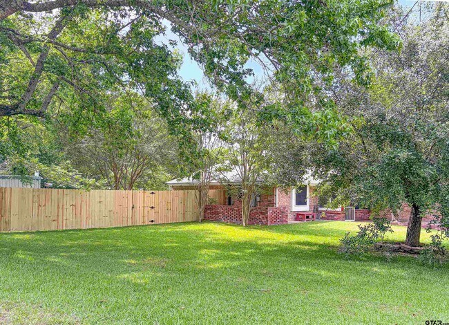 Building Photo - 16744 Overland Stage Dr