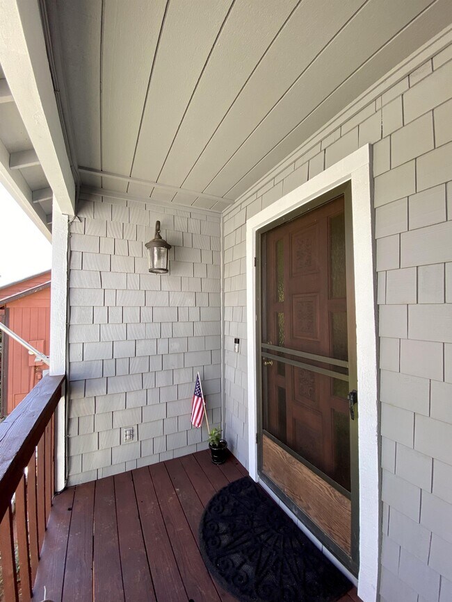 Building Photo - 546 Penstock Dr