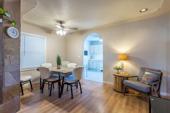 Foto del edificio - 925 Gold St